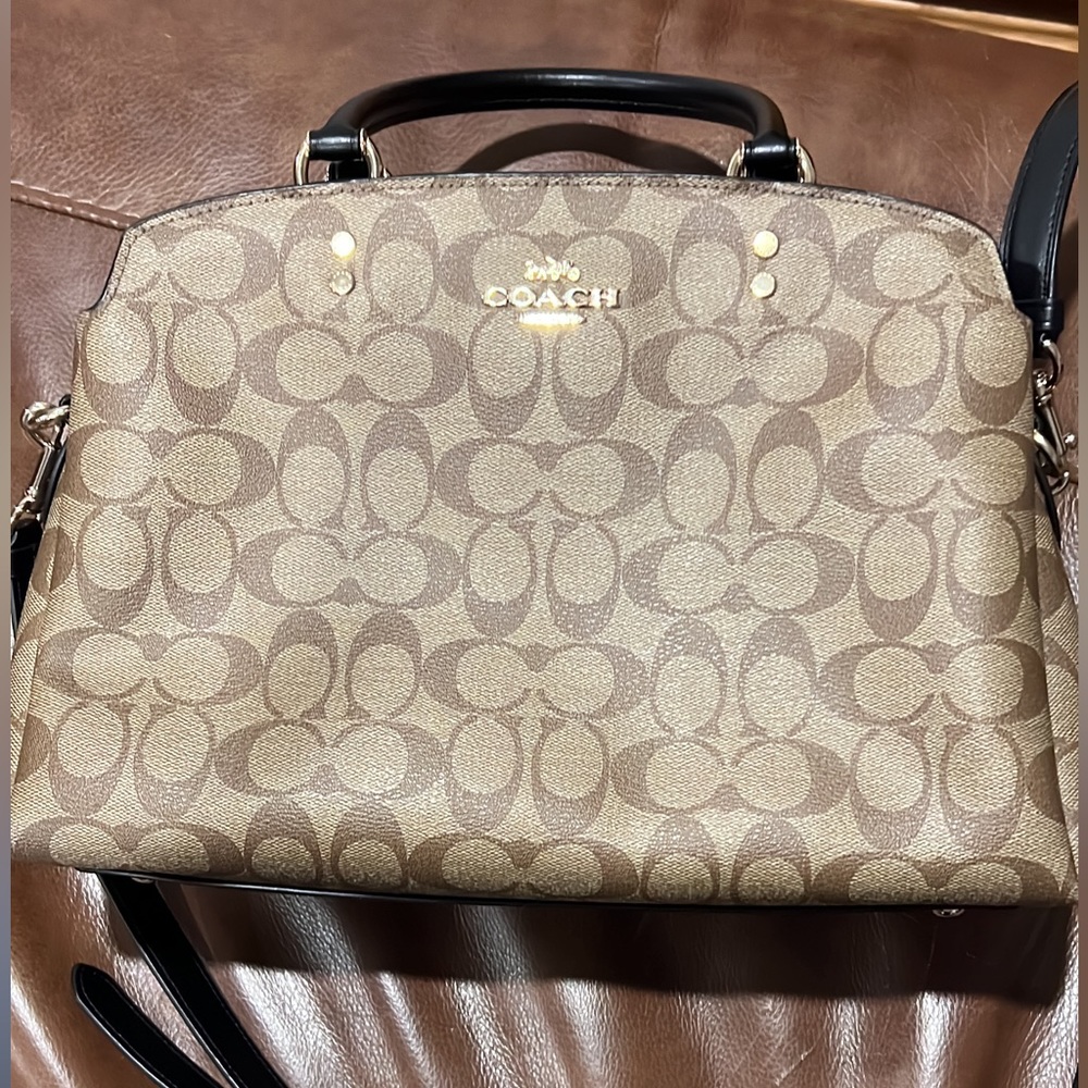 Authentic Coach Purse Excellent Condition